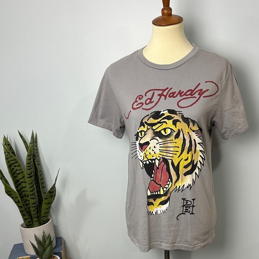 ❄️ Ed Hardy Gray Profile Tiger Graphic Tee Size Small